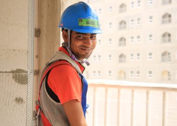 Mass Return of Uzbek Workers Highlights Growing Shift Away From Russia