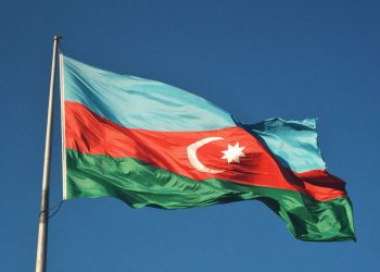 Azerbaijan Sees School Dress Protests as Authorities Defend Secular Rules